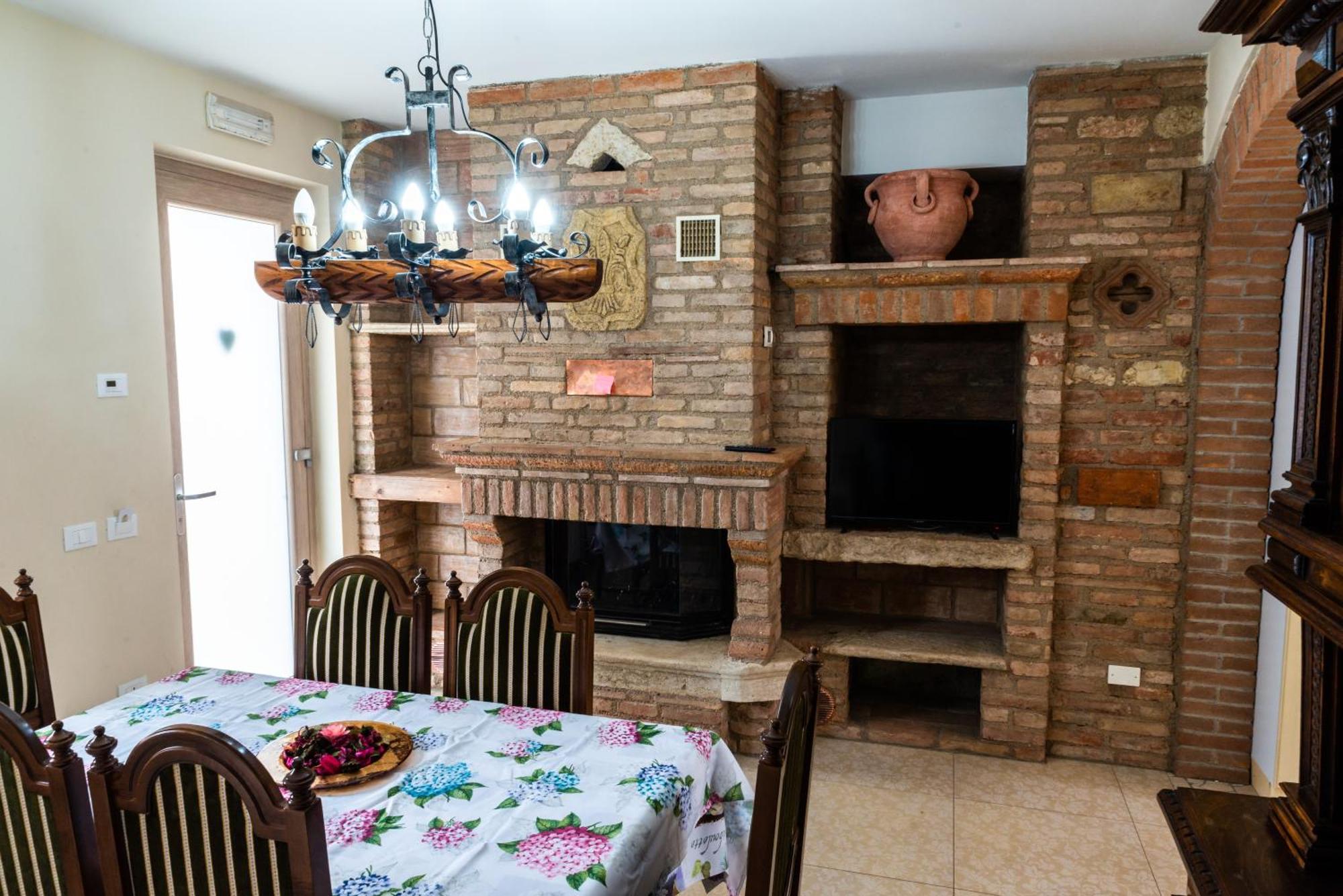 Agriturismo Le Fontanelle Da Valente Montichiari Phòng bức ảnh